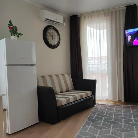 Afrodita , 4 Floor, Pool View Lägenhet Slăntjev Brjag