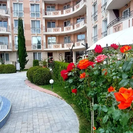 Afrodita , 4 Floor, Pool View Lägenhet Slăntjev Brjag